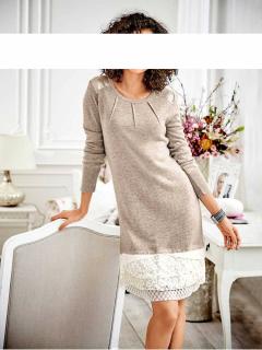 Designer-Strickkleid mit Spitze sand