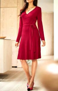 Designer-Strickkleid rot