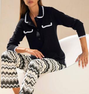 Polopullover mit Häkelverzierungen schwarz-ecru