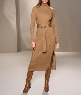 Rippenstrick-Kleid mit Bindegürtel camel