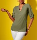 Bluse mitKrempelärmel und Zierknöpfen khaki