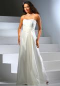 Brautkleid mit Perlen creme