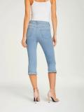 Designer-Capri-Jeans mit Rüschen bleached