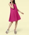 Designer-Kleid mit Kette pink