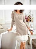 Designer-Strickkleid mit Spitze sand