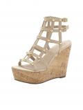 Marken-Keilsandalette mit Nieten beige