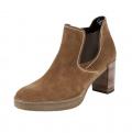 Marken-Stiefelette camel