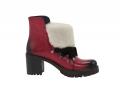 Marken-Stiefelette mit Lammfell rot