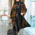 Oversized-Strickmantel mit Muster cognac-schwarz