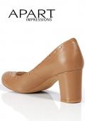 Pumps mit Nieten braun